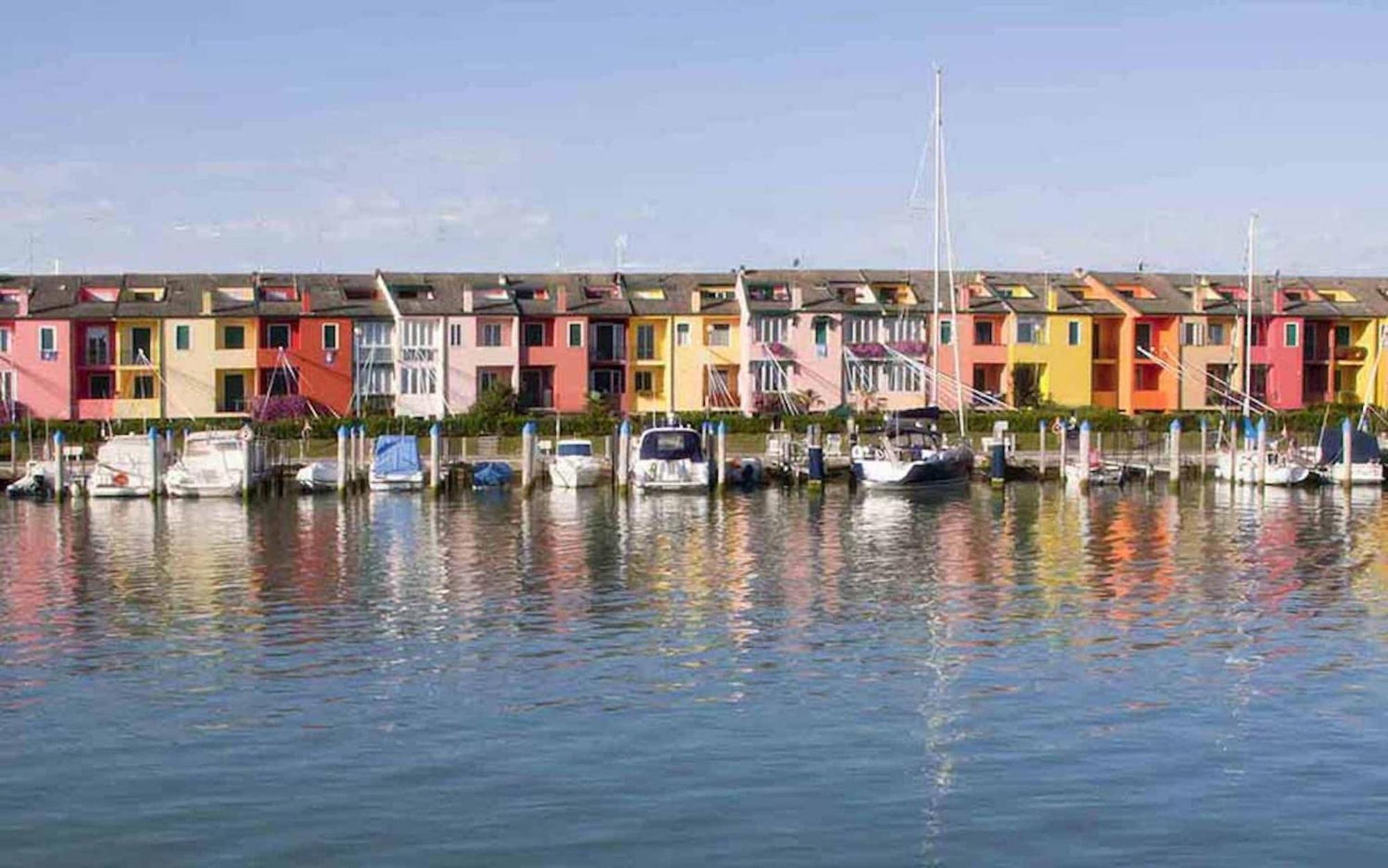 Bright Apartment With Pool Porto Santa Margherita di Caorle Ngoại thất bức ảnh